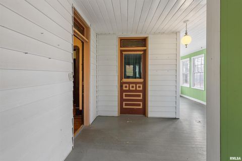 Tiny photo for 607 N LOGAN Street, Marion, IL 62959 (MLS # EB460598)