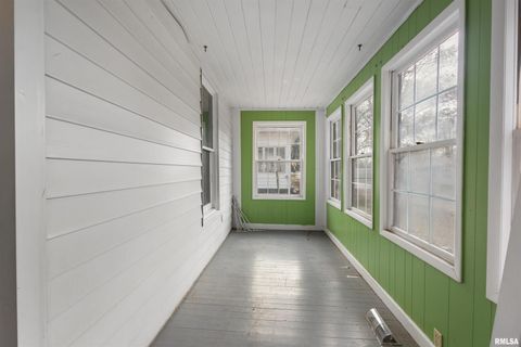 Tiny photo for 607 N LOGAN Street, Marion, IL 62959 (MLS # EB460598)