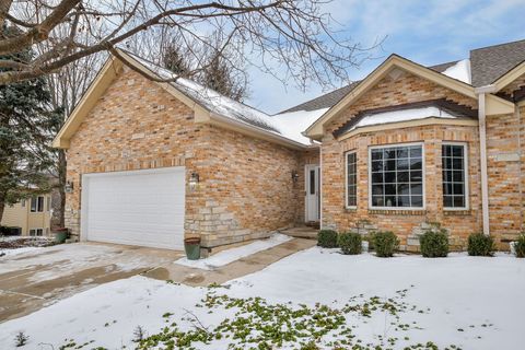 Tiny photo for 723 Manor Hill Place, Sugar Grove, IL 60554 (MLS # 12547109)