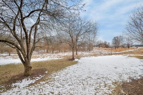 Tiny photo for 723 Manor Hill Place, Sugar Grove, IL 60554 (MLS # 12547109)