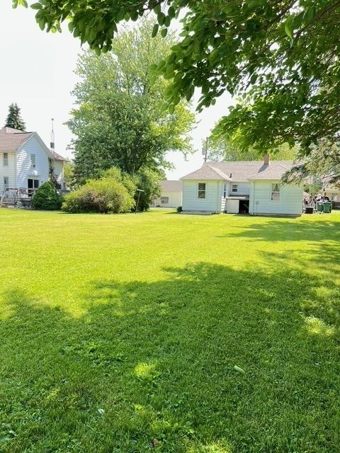 Tiny photo for 213 Hager Avenue, Milledgeville, IL 61051 (MLS # 12456409)