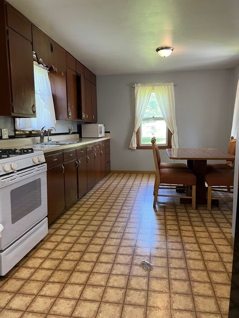 Tiny photo for 213 Hager Avenue, Milledgeville, IL 61051 (MLS # 12456409)