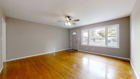 Tiny photo for 3112 Oak Avenue, Mattoon, IL 61938 (MLS # 12505602)