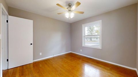 Tiny photo for 3112 Oak Avenue, Mattoon, IL 61938 (MLS # 12505602)