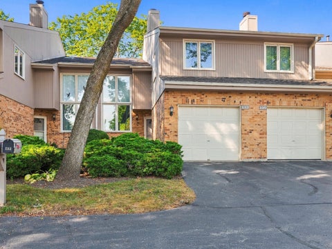 Photo of 22W132 Butterfield Road, Glen Ellyn, IL 60137 (MLS # 12753309)