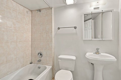 Tiny photo for 946 Oxford Court, Pingree Grove, IL 60140 (MLS # 12793224)