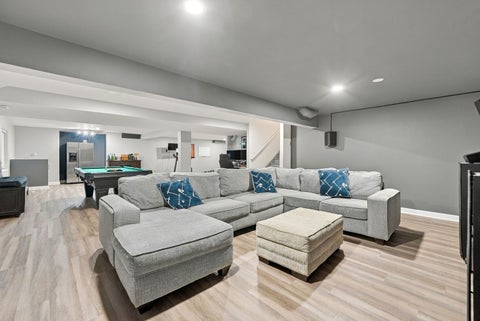 Tiny photo for 946 Oxford Court, Pingree Grove, IL 60140 (MLS # 12793224)