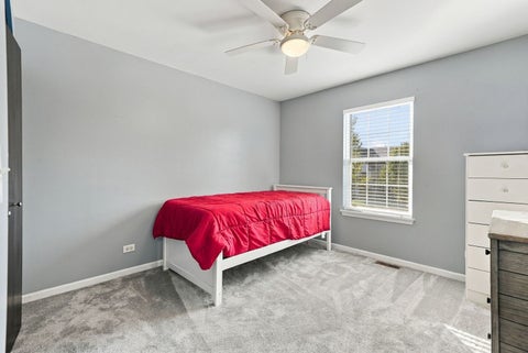 Tiny photo for 946 Oxford Court, Pingree Grove, IL 60140 (MLS # 12793224)