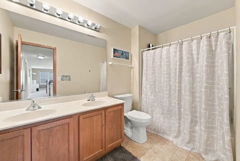 Tiny photo for 946 Oxford Court, Pingree Grove, IL 60140 (MLS # 12793224)
