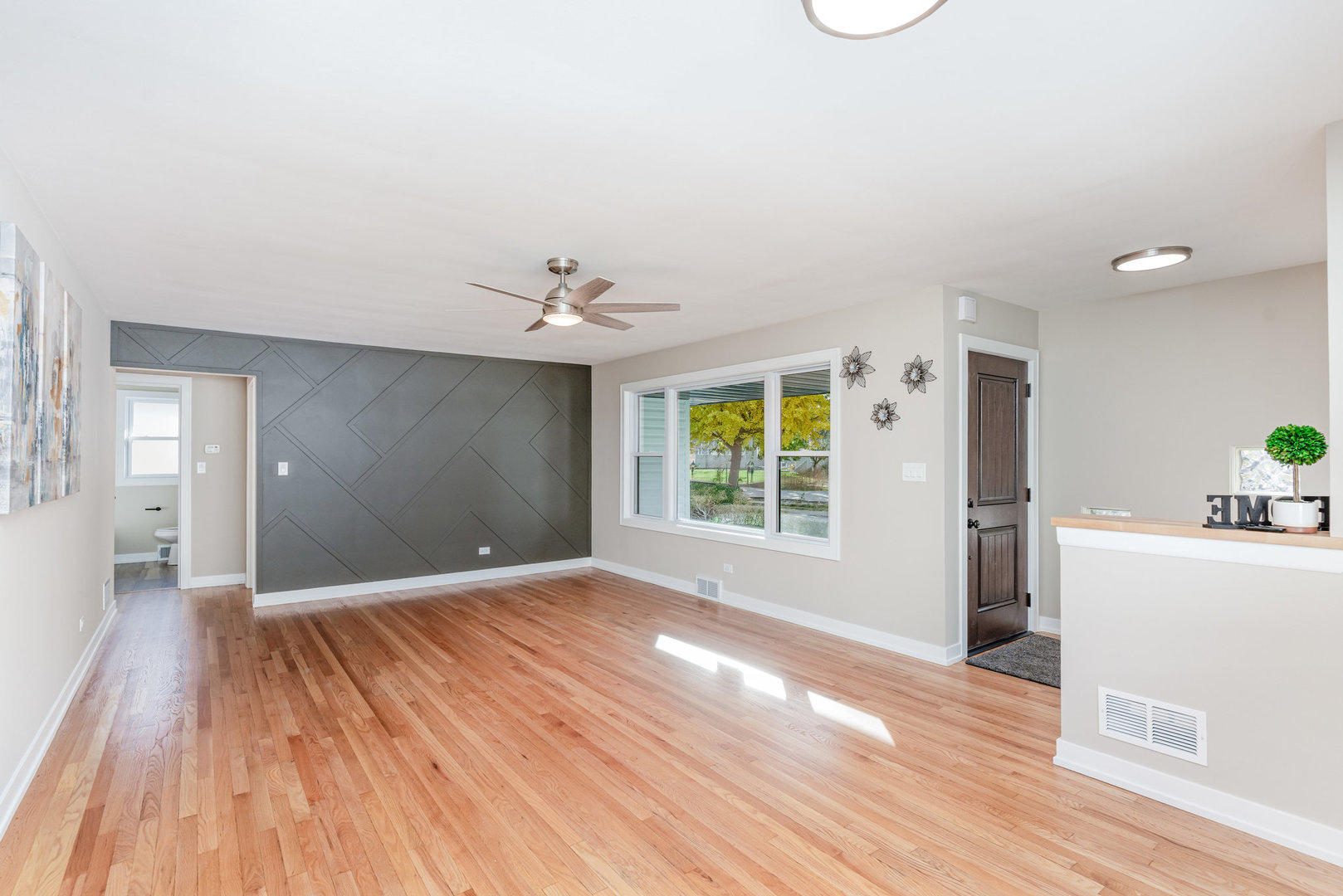 633 S Monterey Avenue