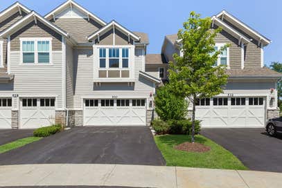 530 Pershing Court Barrington IL 60010
