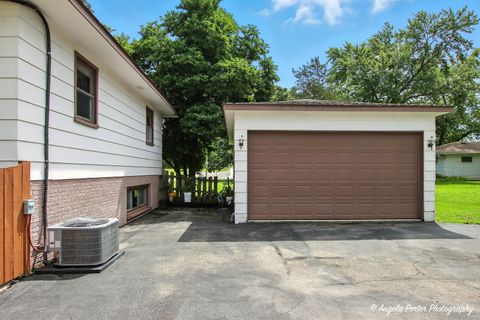 Tiny photo for 7620 Howe Road, Wonder Lake, IL 60097 (MLS # 12443748)