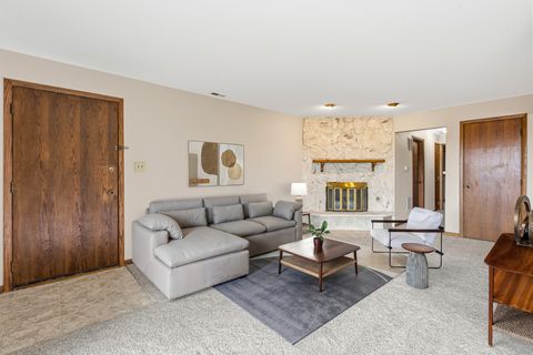 Tiny photo for 15140 Evergreen Drive #3D, Orland Park, IL 60462 (MLS # 12537546)