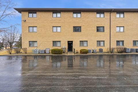 Tiny photo for 15140 Evergreen Drive #3D, Orland Park, IL 60462 (MLS # 12537546)