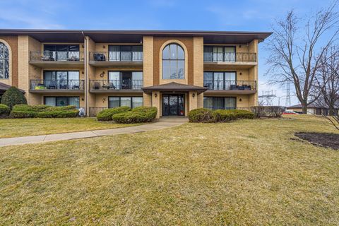 Tiny photo for 15140 Evergreen Drive #3D, Orland Park, IL 60462 (MLS # 12537546)