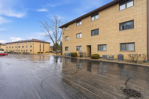 Tiny photo for 15140 Evergreen Drive #3D, Orland Park, IL 60462 (MLS # 12537546)