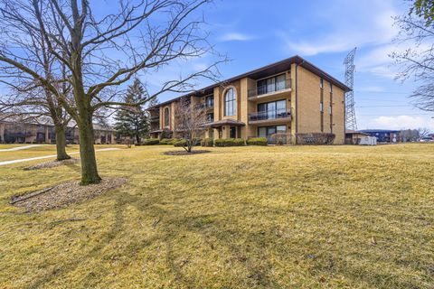 Tiny photo for 15140 Evergreen Drive #3D, Orland Park, IL 60462 (MLS # 12537546)