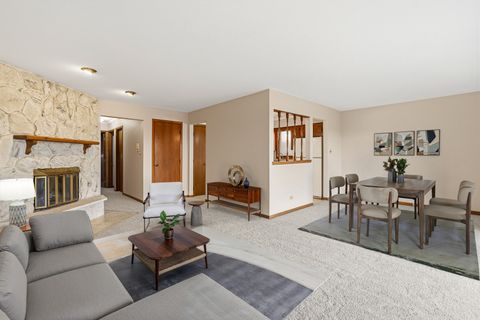 Tiny photo for 15140 Evergreen Drive #3D, Orland Park, IL 60462 (MLS # 12537546)