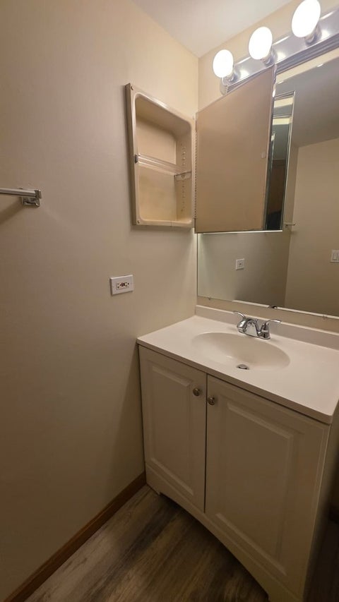 Tiny photo for 620 MALLARD Court #D1, Bartlett, IL 60103 (MLS # 12784012)