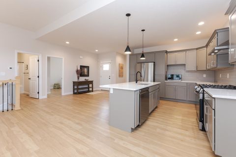 Tiny photo for 1906 Dunraven Road, Bloomington, IL 61704 (MLS # 12577436)