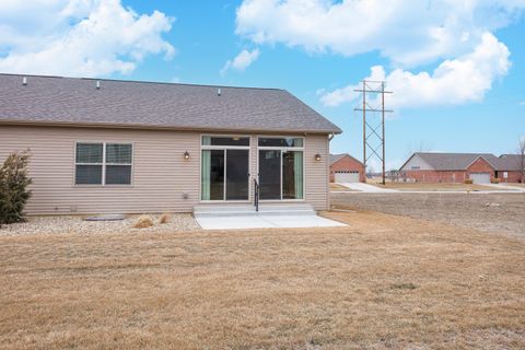 Tiny photo for 1906 Dunraven Road, Bloomington, IL 61704 (MLS # 12577436)