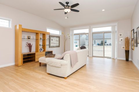 Tiny photo for 1906 Dunraven Road, Bloomington, IL 61704 (MLS # 12577436)