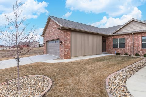 Tiny photo for 1906 Dunraven Road, Bloomington, IL 61704 (MLS # 12577436)