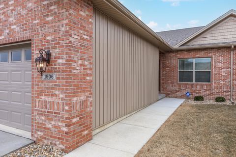 Tiny photo for 1906 Dunraven Road, Bloomington, IL 61704 (MLS # 12577436)