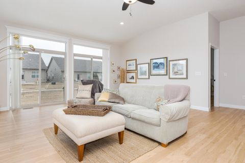 Tiny photo for 1906 Dunraven Road, Bloomington, IL 61704 (MLS # 12577436)