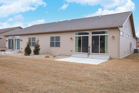 Tiny photo for 1906 Dunraven Road, Bloomington, IL 61704 (MLS # 12577436)