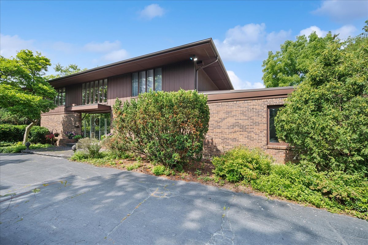 201 ASPEN Lane