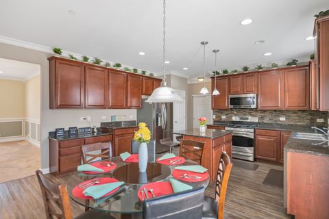 Tiny photo for 2124 Amelia Lane, Hoffman Estates, IL 60192 (MLS # 12604660)