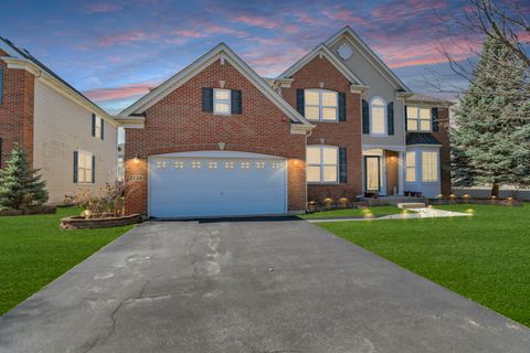 Photo of 2124 Amelia Lane, Hoffman Estates, IL 60192 (MLS # 12604660)