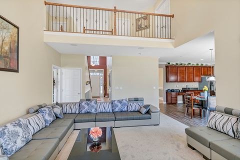 Tiny photo for 2124 Amelia Lane, Hoffman Estates, IL 60192 (MLS # 12604660)