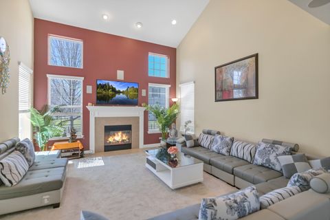 Tiny photo for 2124 Amelia Lane, Hoffman Estates, IL 60192 (MLS # 12604660)