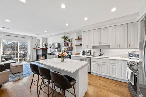 Tiny photo for 2520 W BLOOMINGDALE Avenue #C, Chicago, IL 60647 (MLS # 12577303)