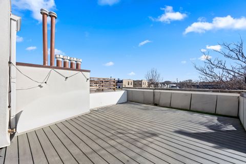 Tiny photo for 2520 W BLOOMINGDALE Avenue #C, Chicago, IL 60647 (MLS # 12577303)