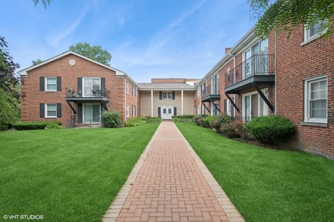 605 Waukegan Road 1G Glenview IL 60025