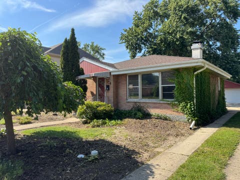 Photo of 48 Rosemont Avenue, Roselle, IL 60172 (MLS # 12720582)