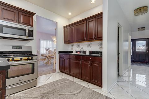 Tiny photo for 4211 135th Street, Crestwood, IL 60418 (MLS # 12586274)