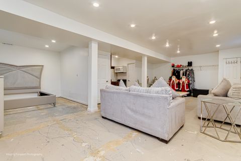 Tiny photo for 4211 135th Street, Crestwood, IL 60418 (MLS # 12586274)