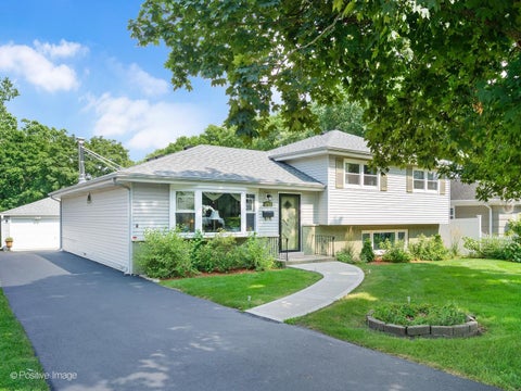 4733 S Pershing Avenue, Downers Grove, IL 60515 - #: 12703527
