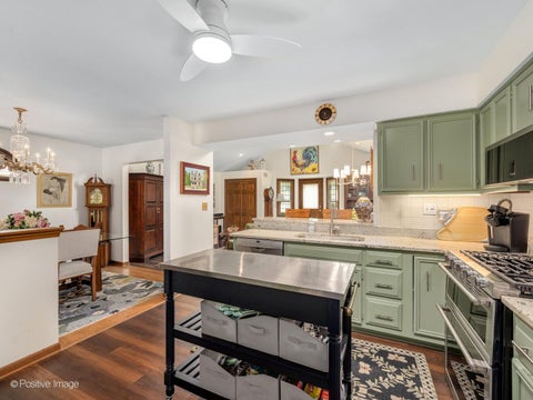 Tiny photo for 4733 S Pershing Avenue, Downers Grove, IL 60515 (MLS # 12703527)