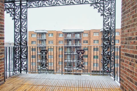 Tiny photo for 9396 Landings Lane #403, Des Plaines, IL 60016 (MLS # 12706428)
