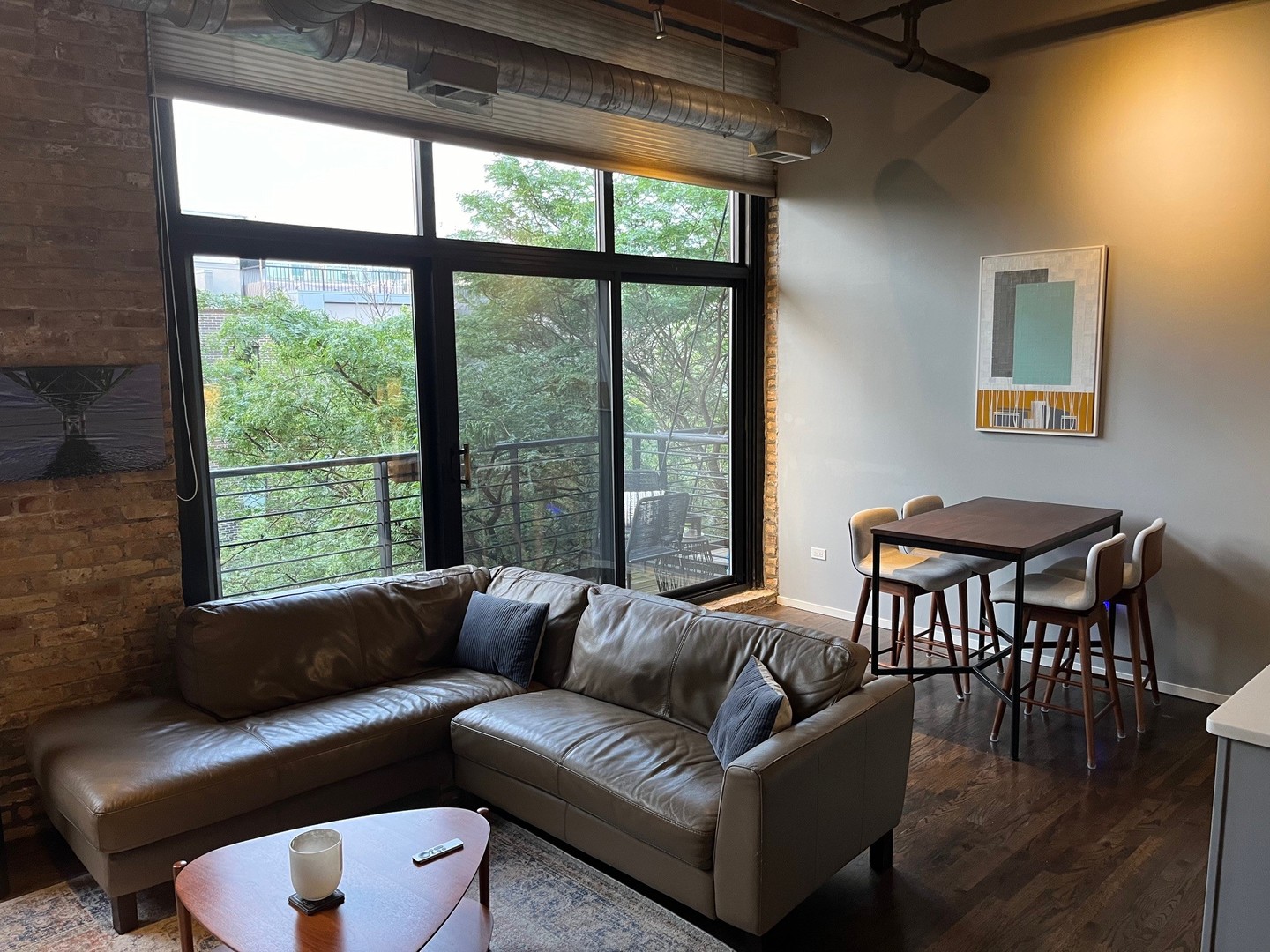 2210 W Wabansia Avenue 302