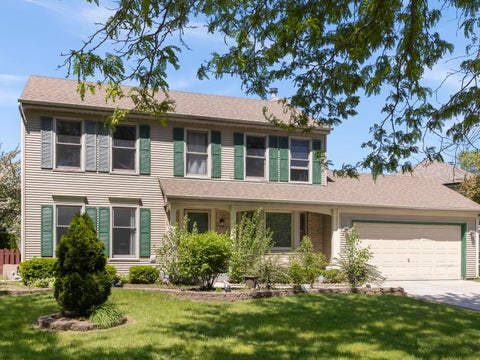 Photo of 972 Westgate Drive, Aurora, IL 60506 (MLS # 12769619)
