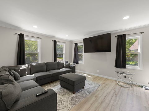 Tiny photo for 972 Westgate Drive, Aurora, IL 60506 (MLS # 12769619)