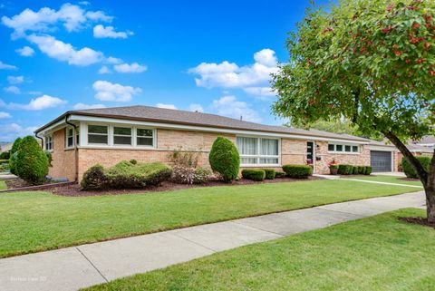 Photo of 4354 Lyons Street, Skokie, IL 60076 (MLS # 12479546)