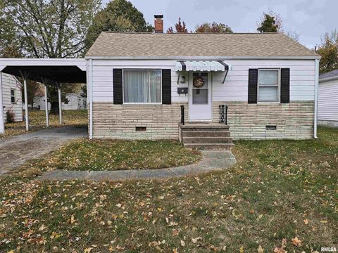 Tiny photo for 2712 LOGAN Street, Mt Vernon, IL 62864 (MLS # EB460445)