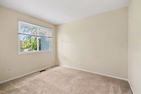 Tiny photo for 43 Stonefield Drive, Glendale Heights, IL 60139 (MLS # 12694246)